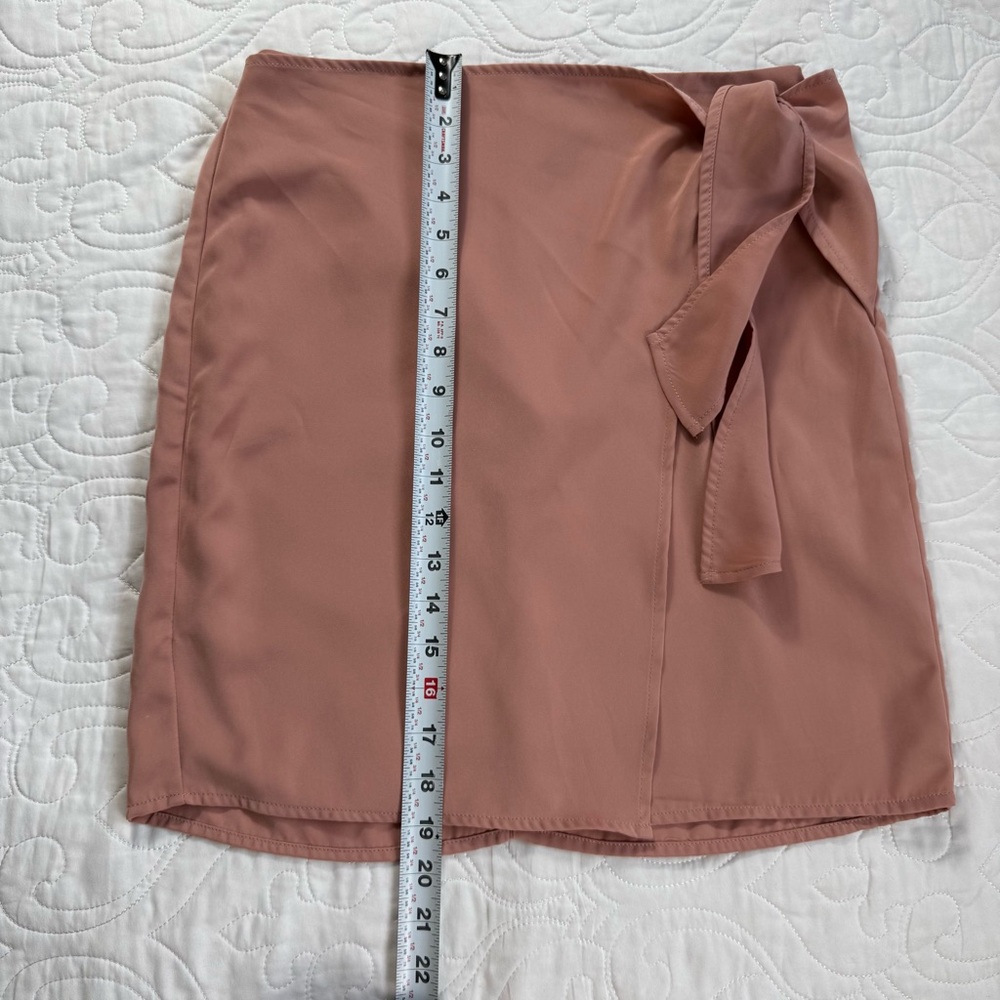 Banana Republic Blush Tie Knot Asymmetrical Wrap Pencil Mini Skirt Womens 4P EUC - Picture 8 of 9